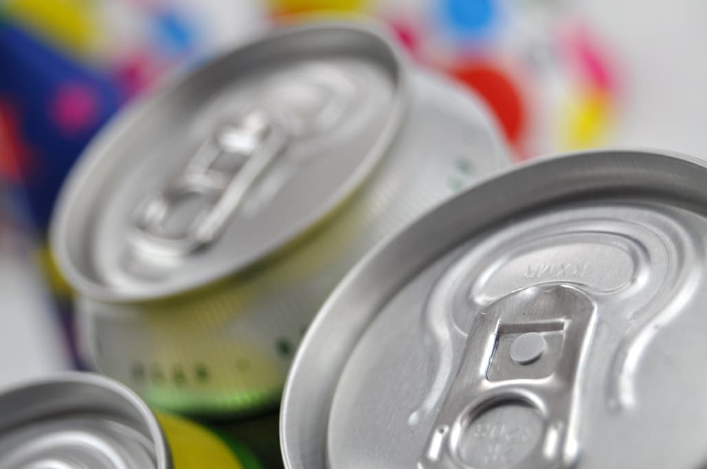 Prefeitura de Belo Horizonte faz campanha pelo consumo de bebida enlatada no carnaval