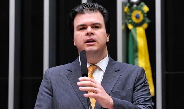 “Nova Lei do Gás deve ser votada na Câmara este ano”, afirma deputado Fernando Coelho Filho