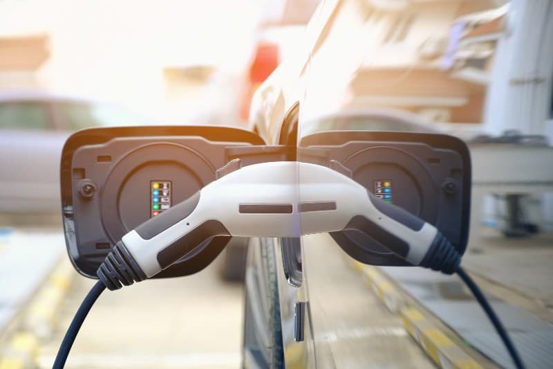 Com aplicação de alumínio, Maxion cria racks mais leves para bateria de veículos elétricos