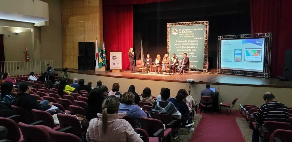 Instituto Alcoa compartilha boas práticas educacionais em congresso