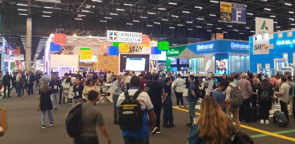 Empresas de alumínio apresentam novidades para o mercado de construção civil na Feicon