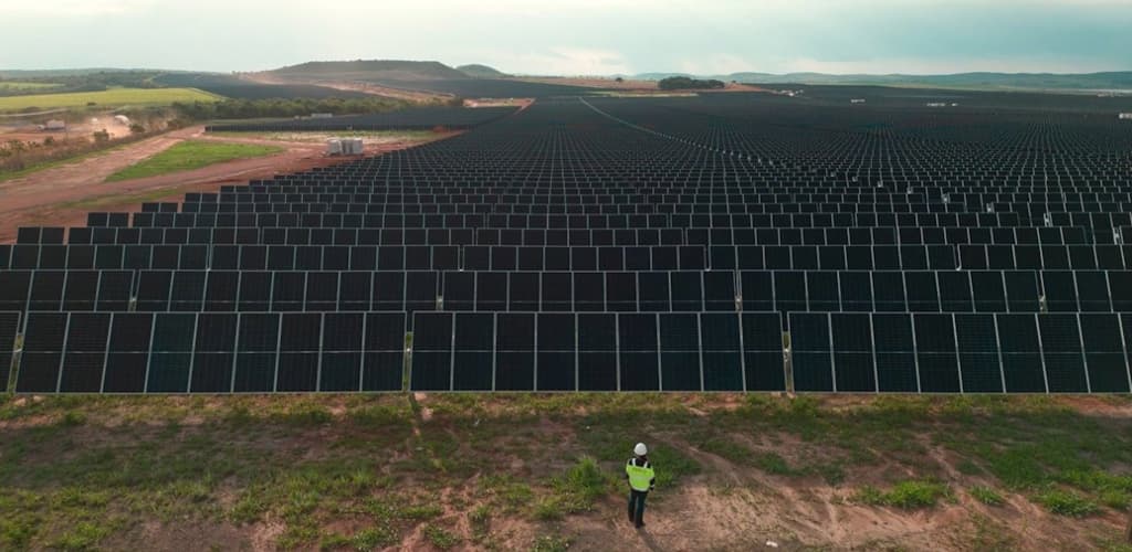 Hydro Rein e Albras celebram operação das usinas solares em Paracatu (MG)