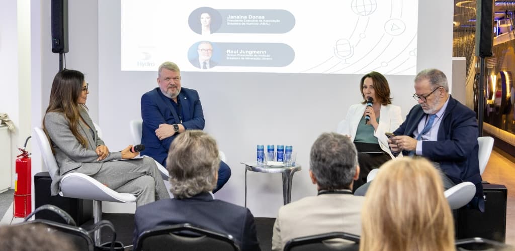 Hydro debate futuro do setor na Amazônia em encontro no Centro Cultural do Alumínio