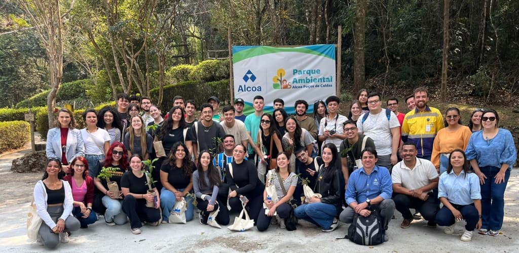 Alcoa abre as portas para estudantes da PUC Minas
