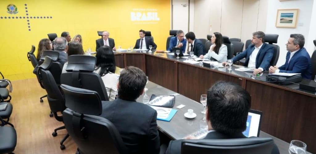 Novelis e Pindamonhangaba unem forças em Brasília para defender indústria brasileira