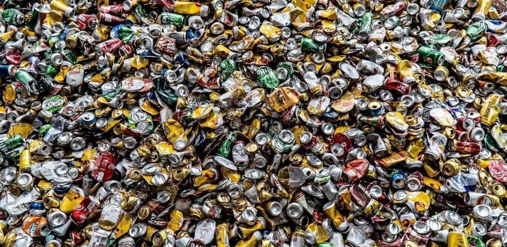 Novelis recicla 40 t de latinhas em festas juninas de Pernambuco e Paraíba