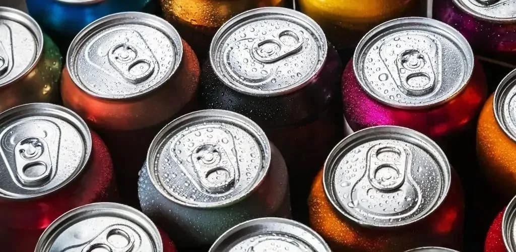 Engajamento do consumidor impulsiona sucesso da reciclagem de latas no Brasil
