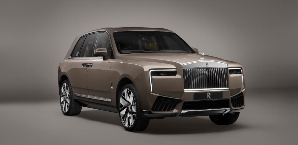 Rolls-Royce lança SUV com novos elementos de alumínio
