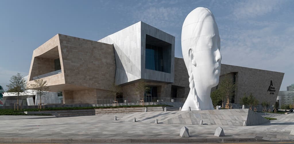 Alumínio traz modernidade em projeto arquitetônico de museu no Cazaquistão