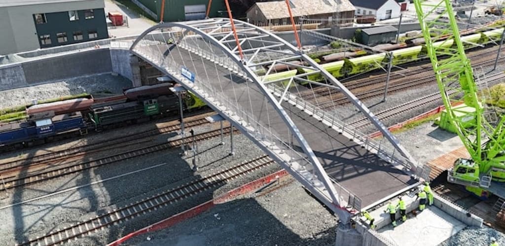 Noruega inaugura a primeira ponte urbana do mundo de alumínio reciclado