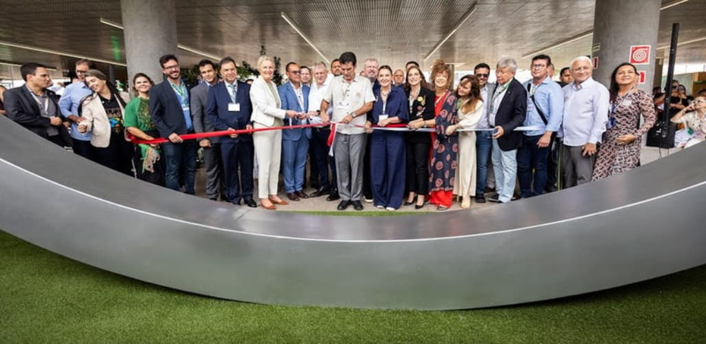 Banco da Paz é inaugurado em Belém como símbolo de diálogo e legado da COP 30