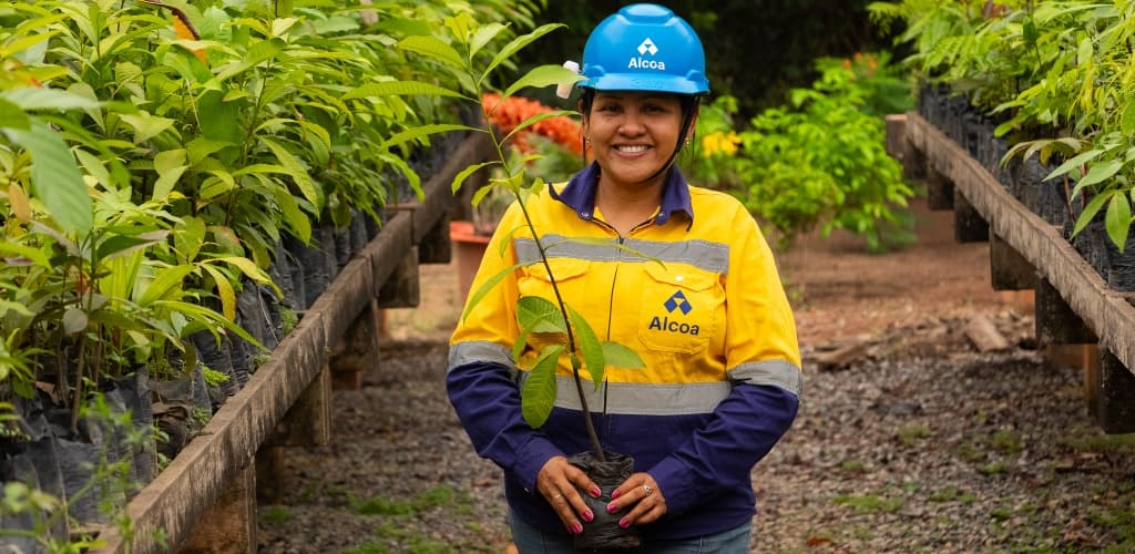 Alcoa e Prefeitura de Juruti distribuem mil mudas em ação pelo Dia Mundial da Educação Ambiental