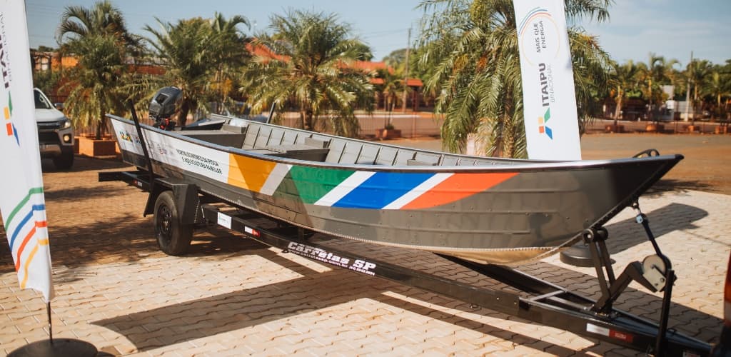 Frota de alumínio entregue pela Itaipu deve triplicar produção de pescadores no Pará