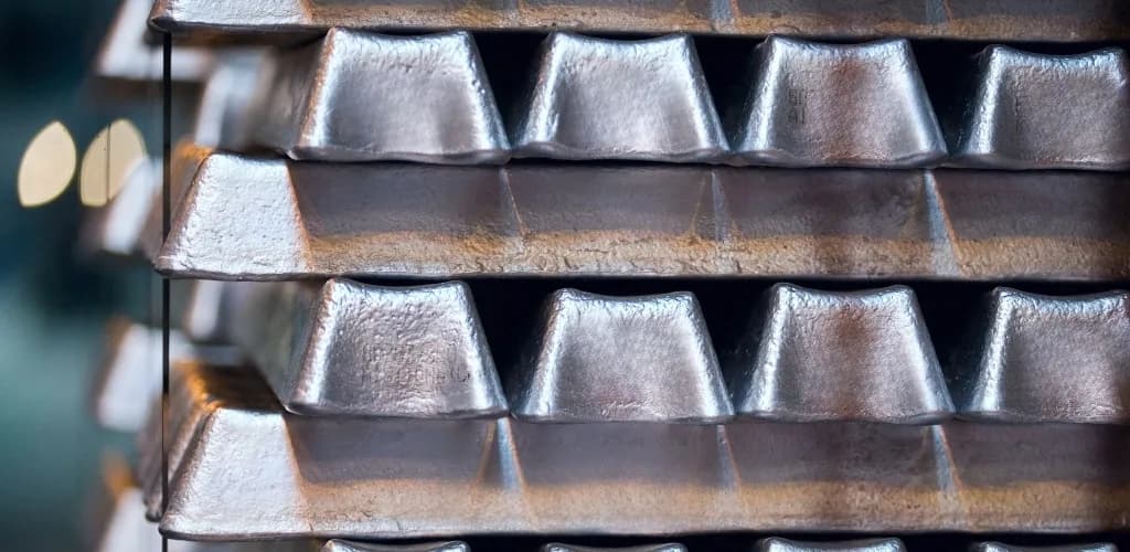 Trump estuda reduzir tarifas sobre o alumínio para conter preços ao consumidor