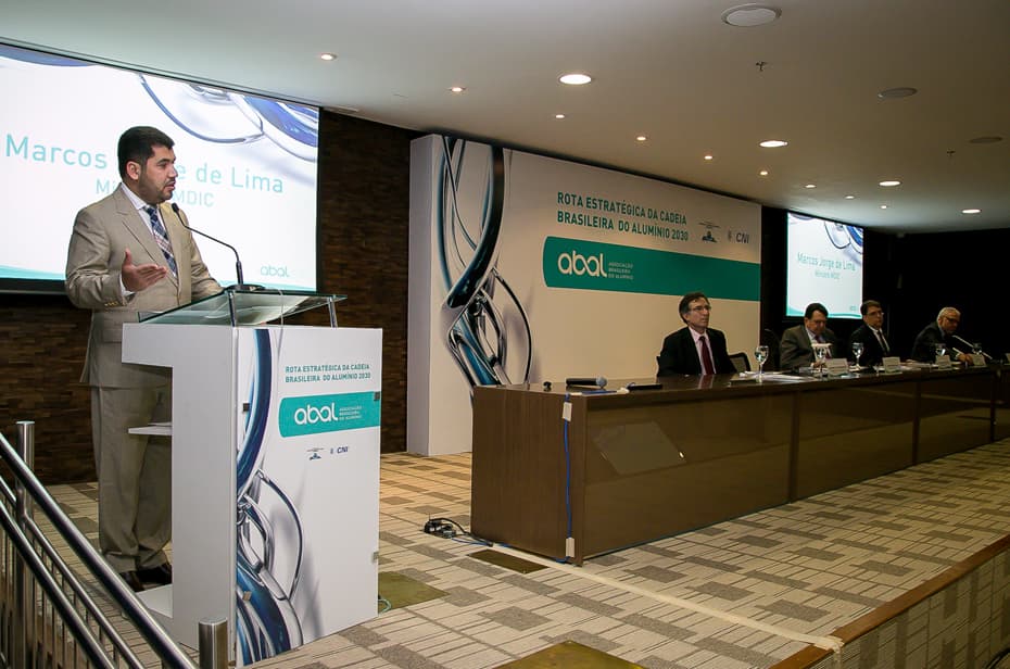 Um caminho para o futuro