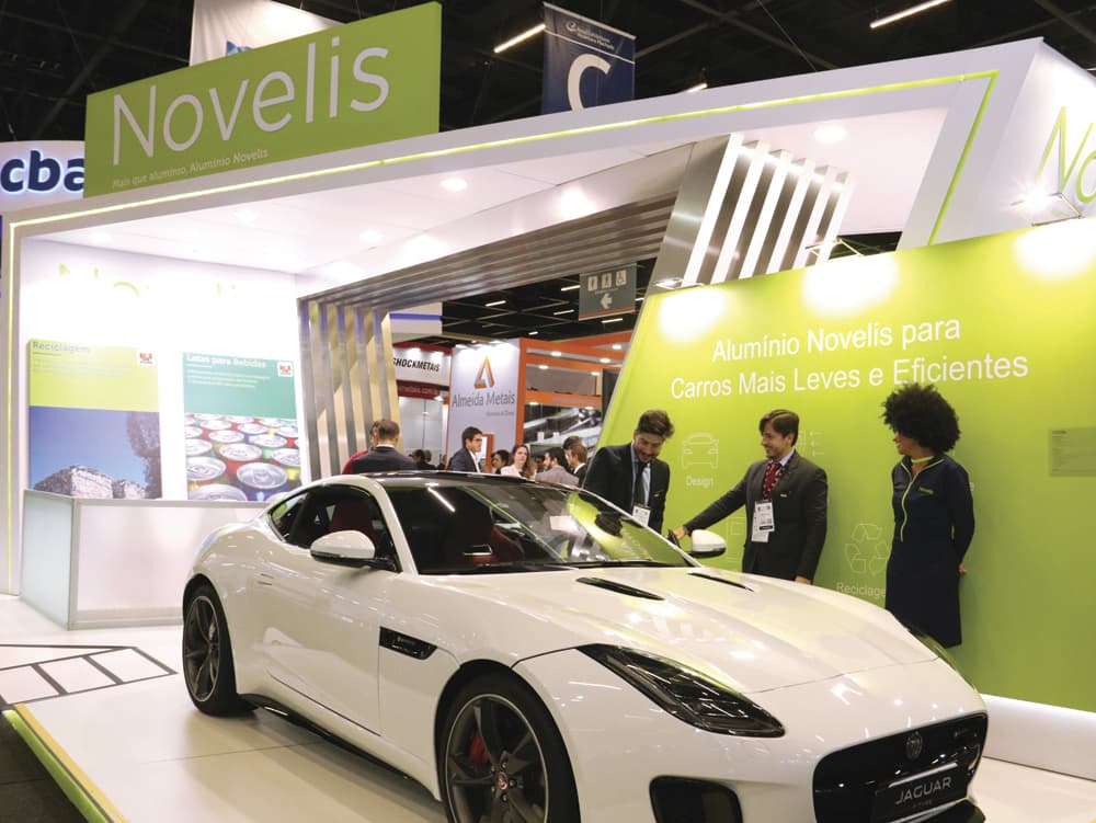 Novelis firma parceria para oferecer mais soluções ao setor automotivo