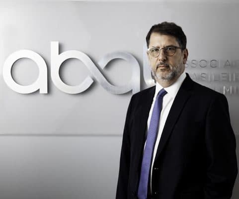 Presidente-executivo da ABAL participa de live do setor de esquadrias de alumínio