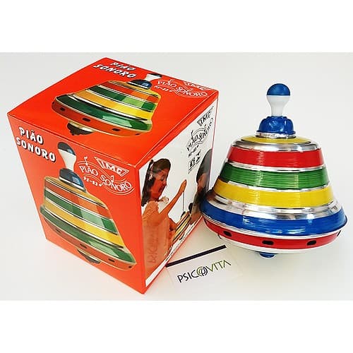 Dia das Crianças: pião de alumínio encanta gerações no Brasil