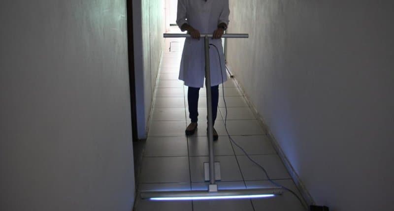 Rodo feito de alumínio e com raios UV pode eliminar o novo coronavírus em superfícies