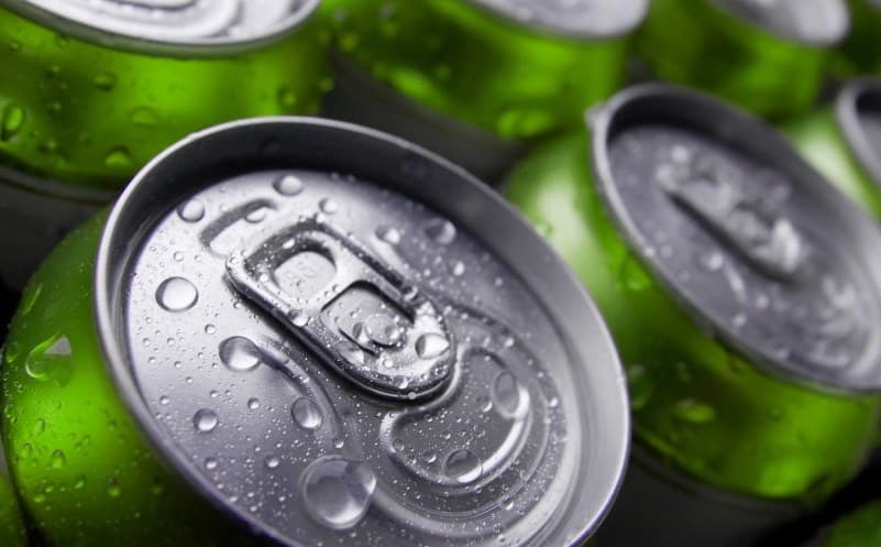Lata de alumínio ganha espaço entre os consumidores de cerveja