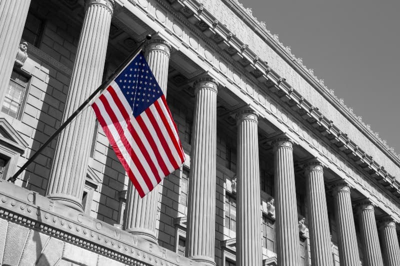 Com Biden, como ficam as sobretaxas dos EUA sobre chapas de alumínio?