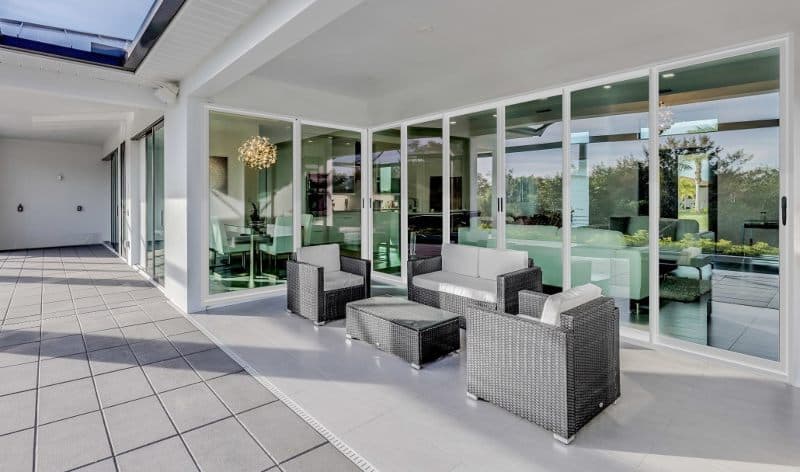 Hydro Extrusão lança nova linha de esquadrias de alumínio