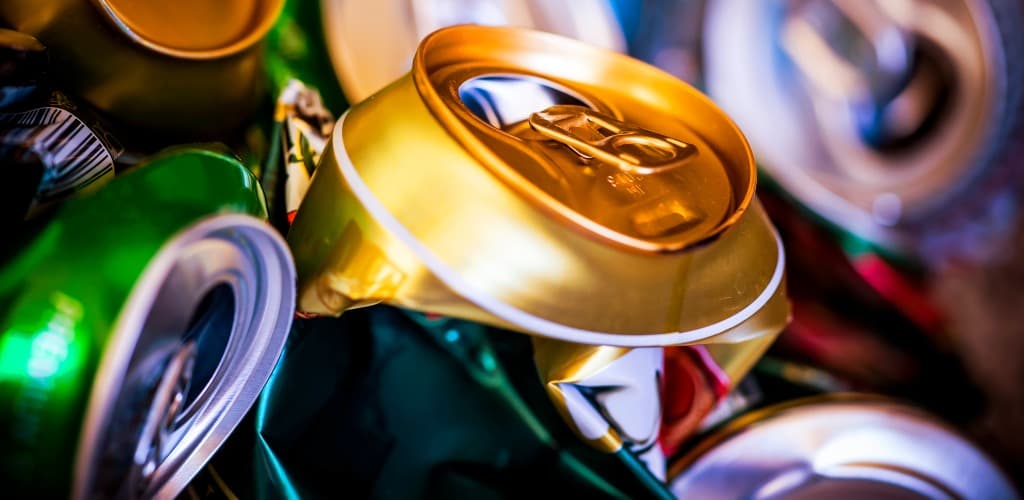 Ação de reciclagem coleta 6,2 t de latinhas de alumínio no carnaval do Rio de Janeiro