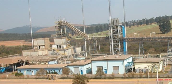 Fábrica de pó de alumínio da Alcoa completa 40 anos em Minas Gerais