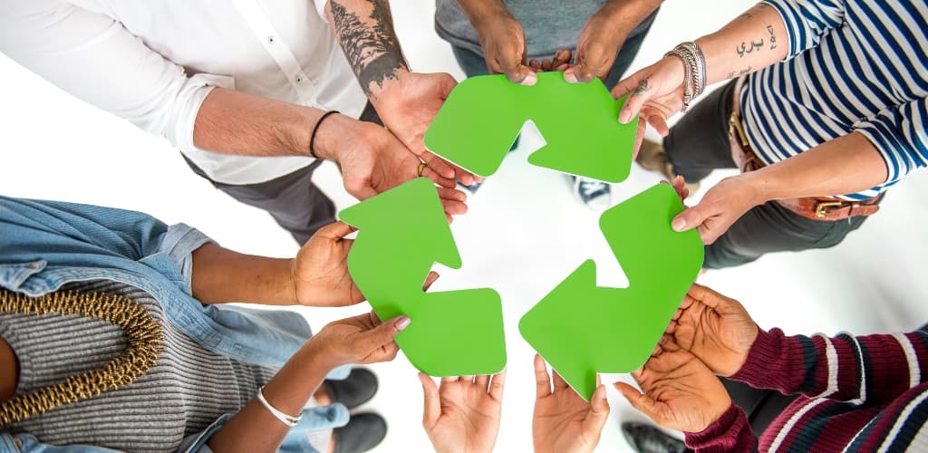 Recicla Latas completa um ano de atividades no país