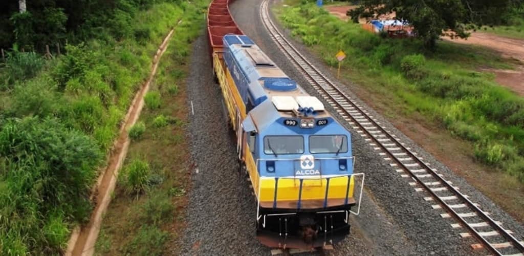 Apoiado pela Alcoa Foundation, Projeto Locomotiva Verde compensa emissões de carbono em ferrovia paraense