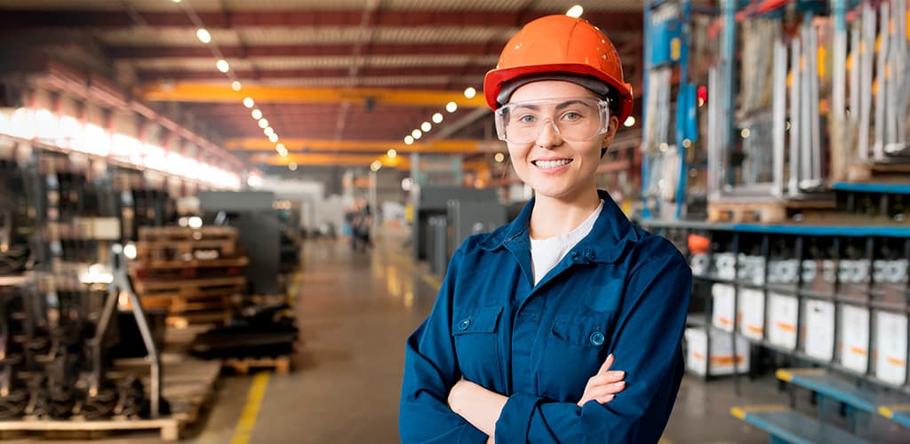 Indústria do alumínio investe na formação profissional de jovens mulheres