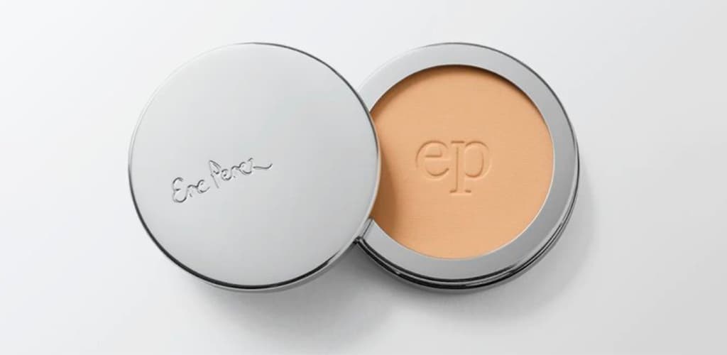 Butique australiana lança estojo de pó facial recarregável de alumínio