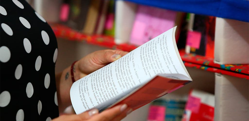 Hydro promove curso de alfabetização para jovens, adultos e idosos no Pará