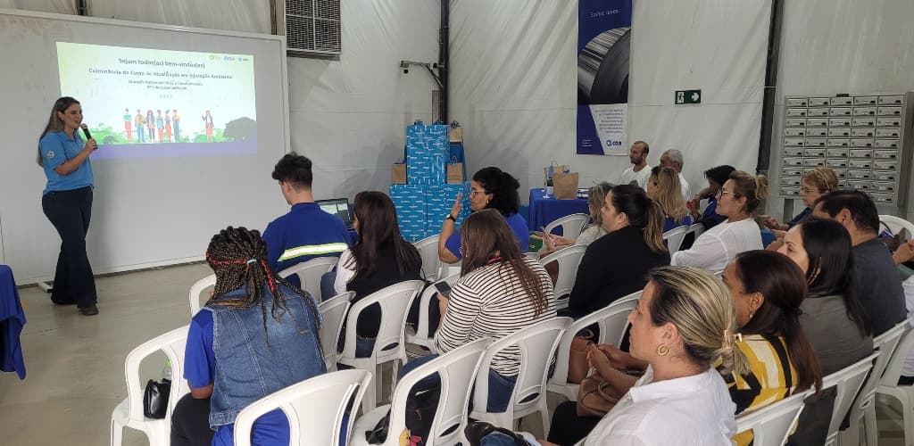 Educadores da Zona da Mata Mineira celebram conclusão de curso sobre educação ambiental da CBA