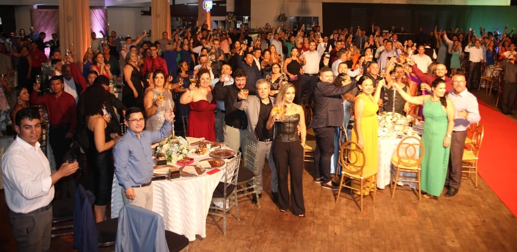 MRN celebra décadas de compromisso e dedicação de seus colaboradores na empresa