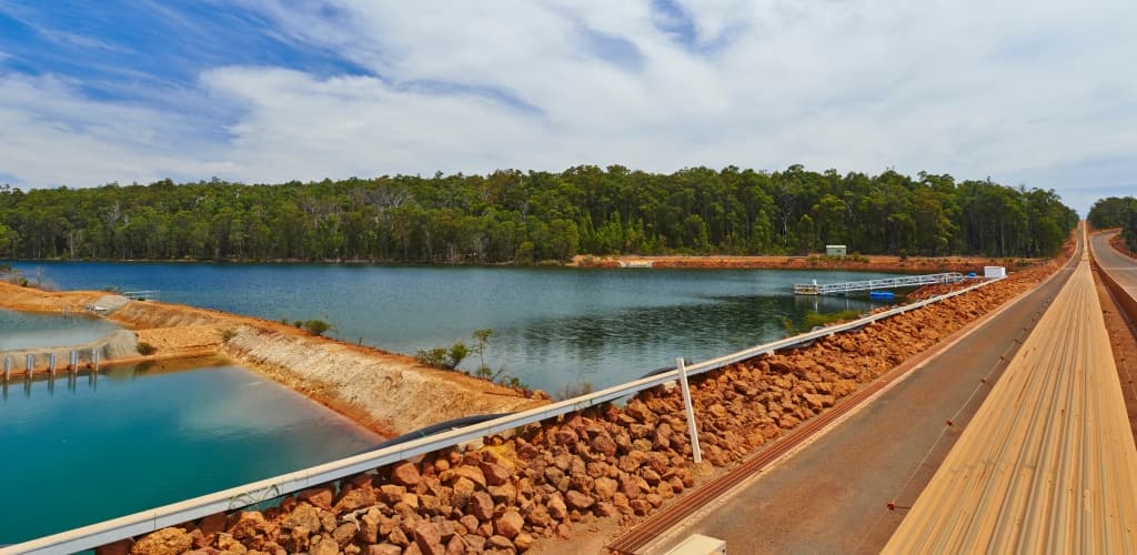 Alcoa expande atuação no mercado de alumínio com aquisição da Alumina Limited