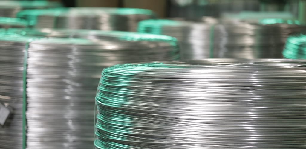 Alubar conquista certificação ambiental para vergalhões de alumínio produzidos no Canadá